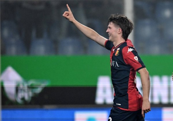 米体：如若泽林斯基离队，国米思要热那亚的弗伦德鲁普