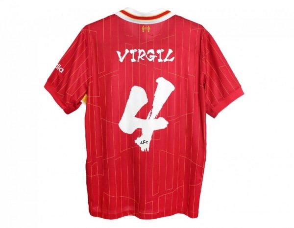 利物浦推出杰出书球衣，名字和号码罗致日本“书谈”格调