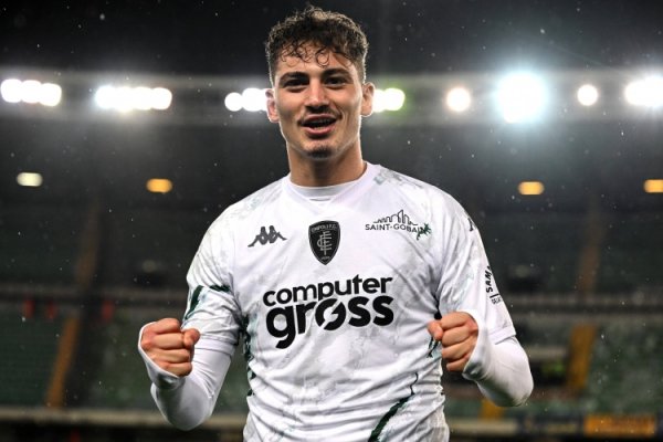 牙东谈主：S-埃斯波西托会离建国米，佛罗伦萨&卡利亚里放缓了推敲