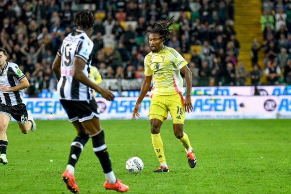 意媒：巴黎可能让穆阿尼和K-图拉姆互换，但尤文不谋划出售后者