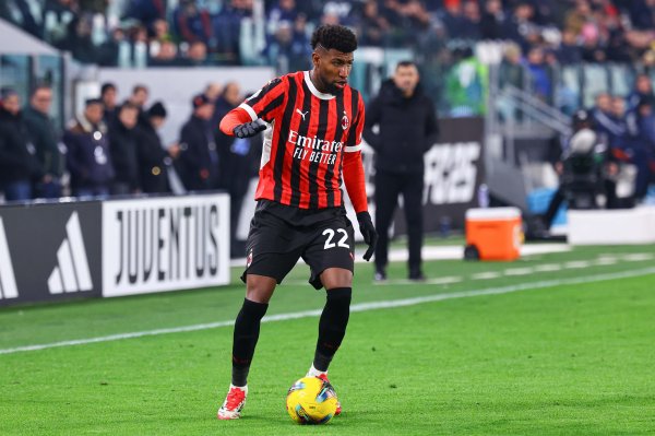 罗马诺：埃默森已应承加盟弗拉门戈，后者瞻望今天与米兰敲定转会