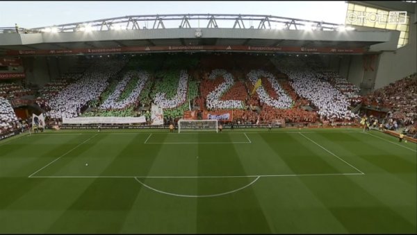 恒久的20号！英超揭幕战赛前，安菲尔德全场致哀怀念若塔昆仲