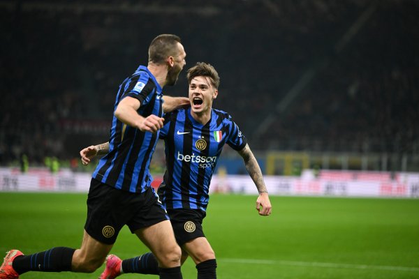 迪马：亚特兰大与外洋持续商量扎莱夫斯基，转会身价估值1500万欧