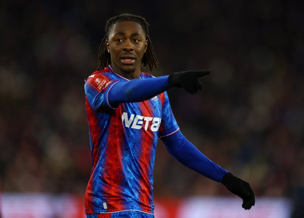 邮报：热刺仍在和水晶宫洽商，埃泽加盟一事展望改日两三天达条约