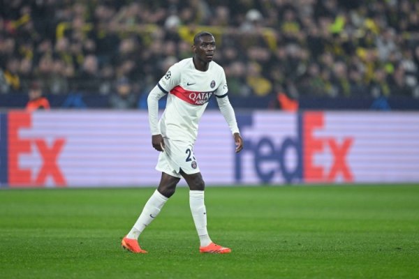 记者：穆阿尼今夏一直渴慕持久转会尤文，但后者未能与巴黎达公约