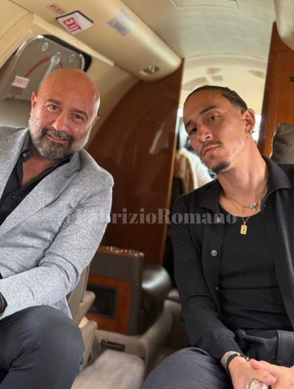 罗马诺：王人米卡斯也曾在前去罗马的飞机上，行将进行体检