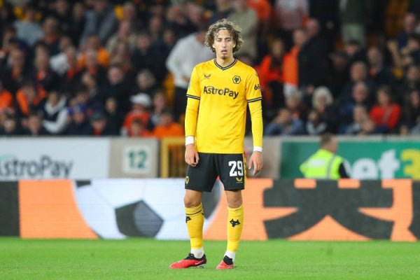 德天外：法比奥-席尔瓦需晚上9点前注册，智力代表多特踢周末德甲