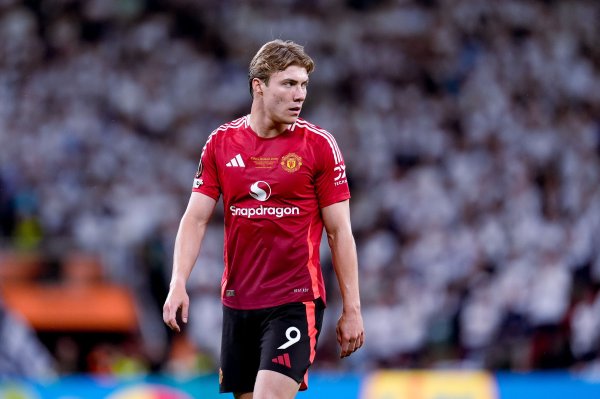 迪马：那不勒斯但愿霍伊伦买断条件挂钩出场次数，遭曼联休止