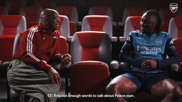 赖特：水晶宫主席前几天给我打电话，说他为埃泽感到欢快和昂然