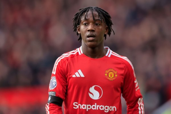 记者：在曩昔48小时内，曼联勉强梅努的曩昔作念出决定