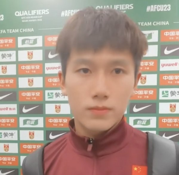 向余望：太思表现我方&心里有些焦躁，接纳月旦但不会丧失信心