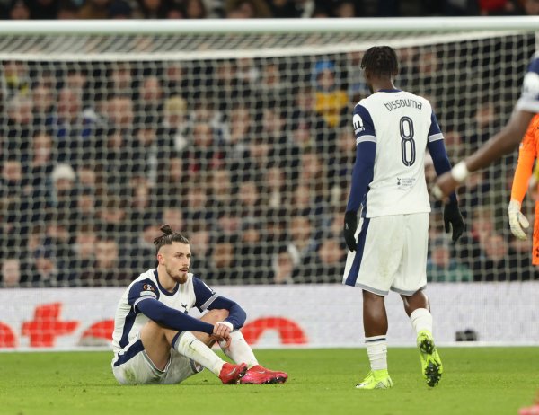 记者：此前重伤的热刺后卫德拉古辛还原观测；罗梅罗已提前归队