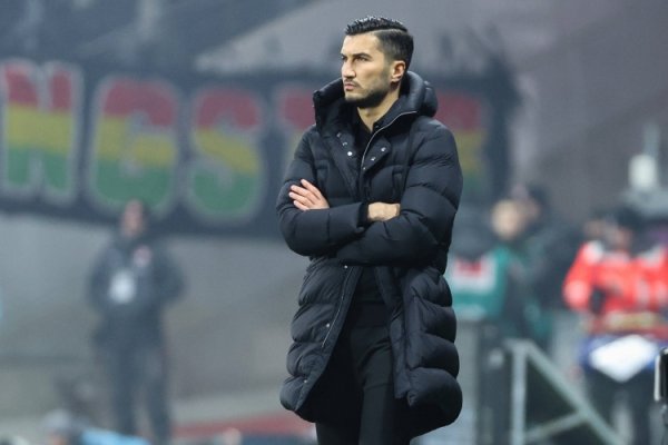 记者：土超球队伊斯坦布尔正就邀请沙欣握教进行对话