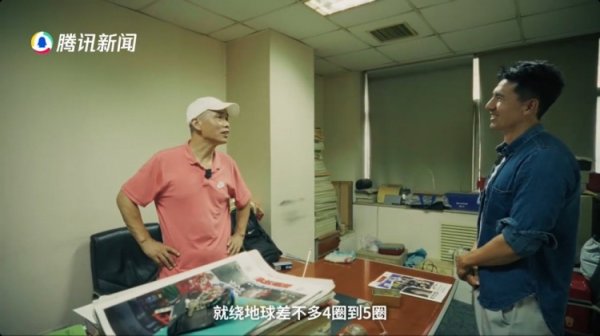 马德兴：报谈足球以来忖度写了3000多万字，每年飞差未几20万公里