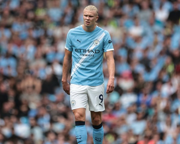 哈兰德薪金球迷发问：为何口音英国化？因为我即是英国东谈主