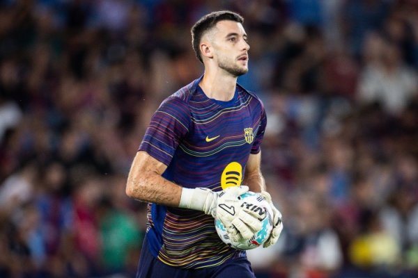 巴萨官方：霍安-加西亚本日接纳了左膝手术，还原时辰瞻望4到6周