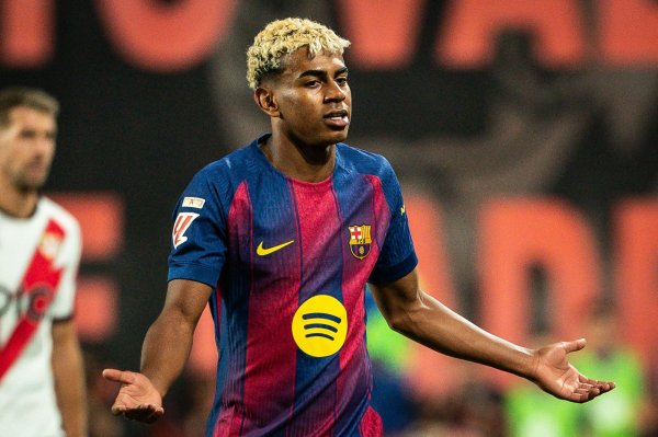 西媒：巴萨但愿亚马尔10月不随西班牙出战，他能上场不代表伤好了