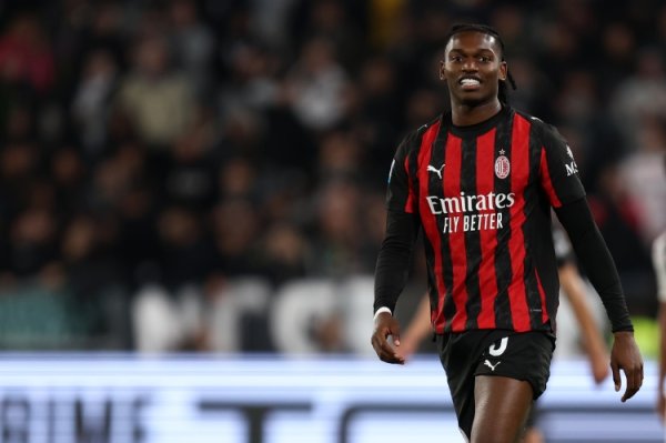 罗体主编：说莱奥融入不了3-5-2是天方夜谭，他这种水平哪齐能踢