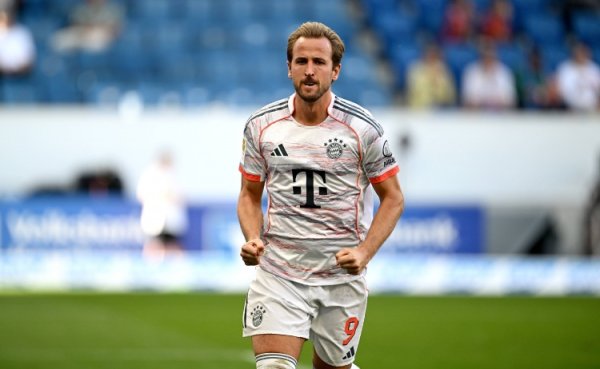 啥活我王人会！凯恩单场完成11次奏效长传，个东谈主生存最高