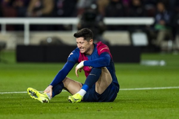 西媒：莱万伤势康复推崇神速，巴萨以致沟通让他随队出征国度德比