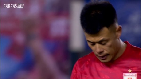 悲情！亚泰垫底面临左迁，37岁谭龙个东谈主中超200场赛后颜料凝重
