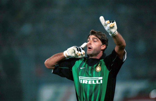 帕柳卡：目下还会梦到94年寰球杯决赛 大罗是我见过的最强球员