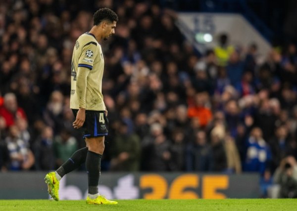 牢霍长点心吧！弗里克：不知谈他第一张牌何如回事，我得和他谈谈