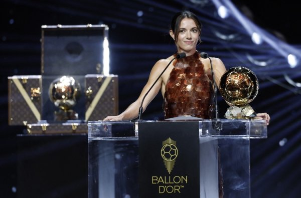 邦马蒂：我不会拿我方和梅西比拟，他的建树属于另一个档次